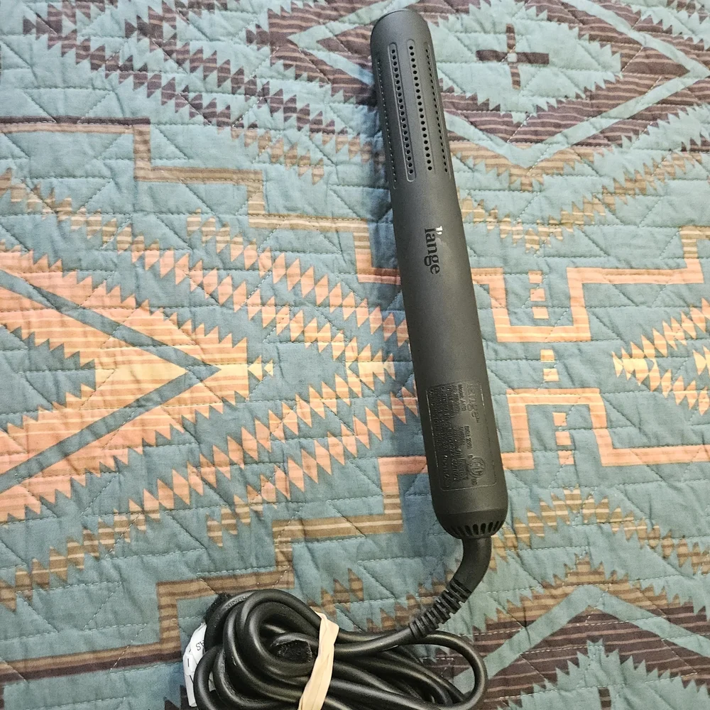 Lange Black Hair‎ Styling Tool